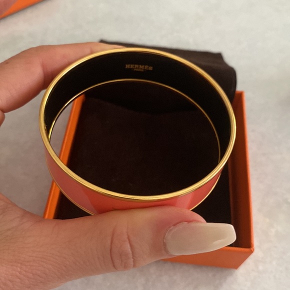 Hermes Caleche Orange Enamel Gold Plated Bangle Bracelet - Picture 3 of 7